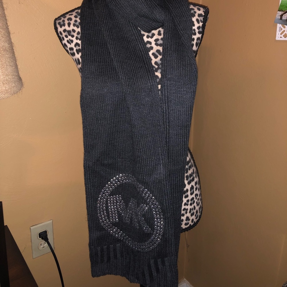 Michael Kors scarf!